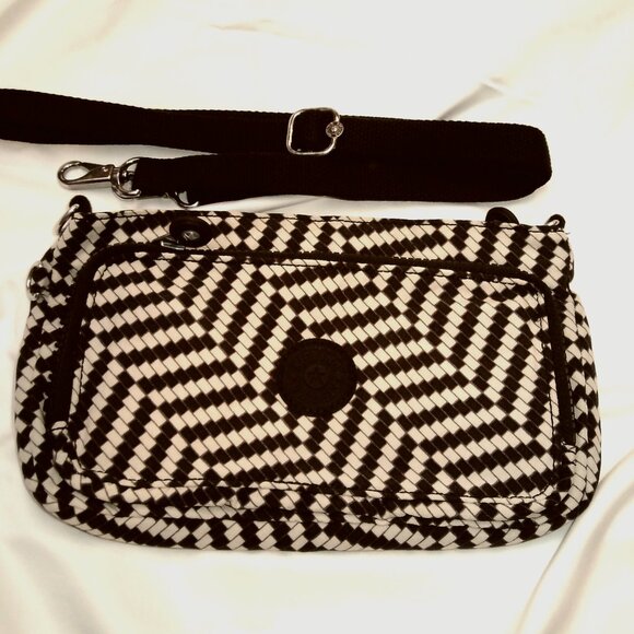 Kipling Small Crossbody Bag in Excellent Condition - Picture 1 of 4